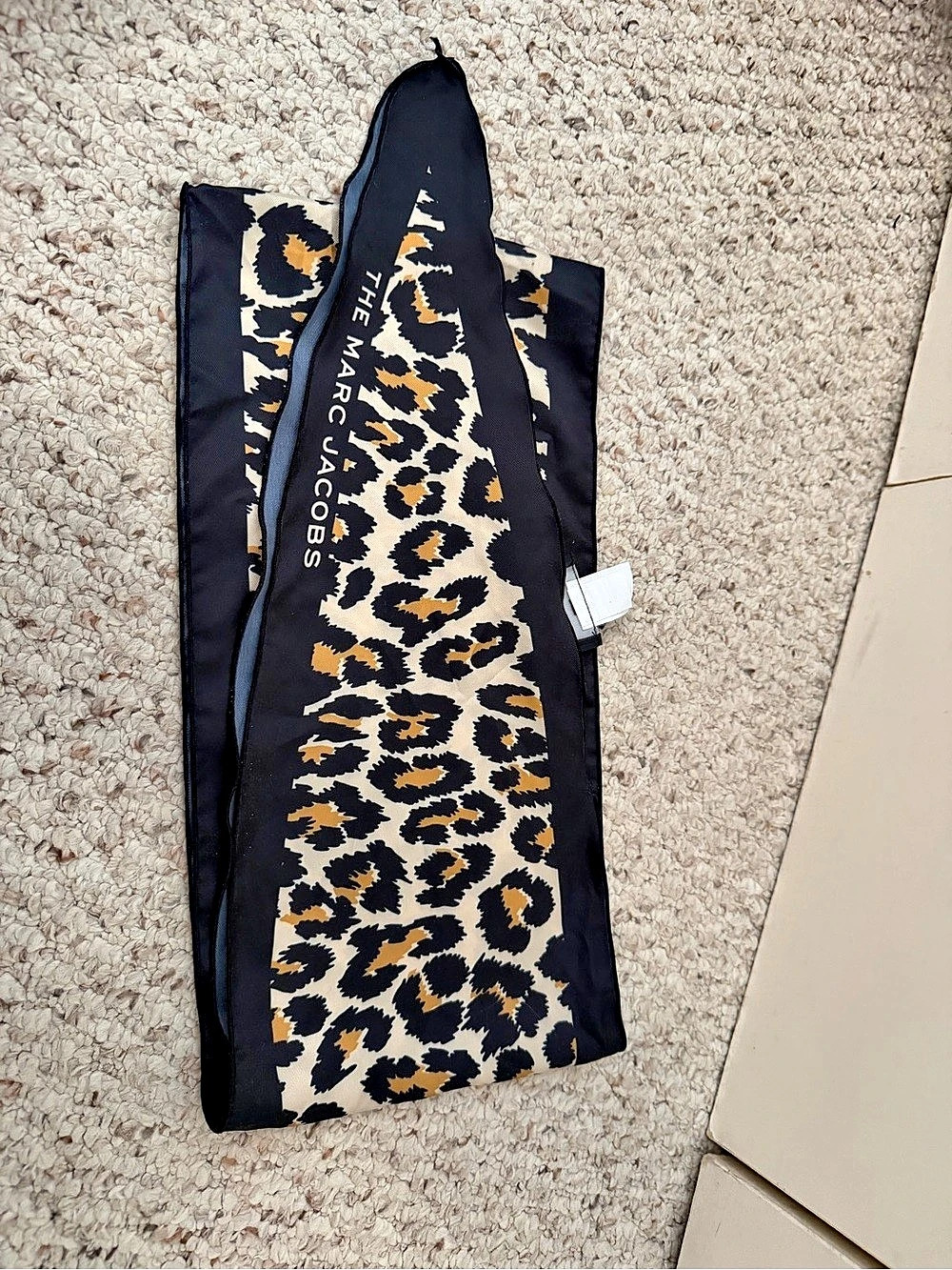 Marc Jacobs Leopard Print Scarf Black & Brown